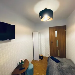 Clicktheflat Solidarnosci Center Варшава